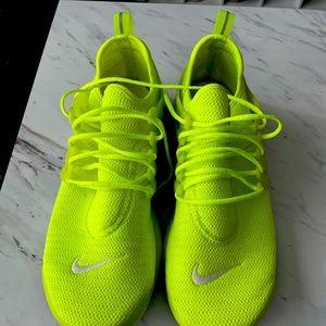 Neon green Nike air presto size 10
